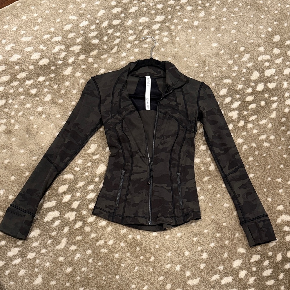 Lululemon Define Jacket Heritage 365 Camo Dark Olive Multi. Size 0 - Picture 2 of 12
